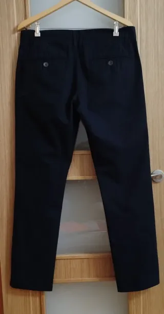 Pantalón chino hombre negro Talla 44. Ver medidas