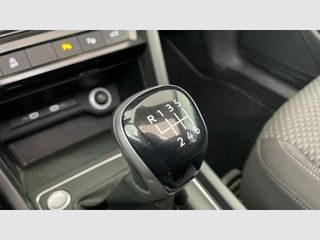 Volkswagen Touran Advance 2.0 TDI 90kW (122CV)