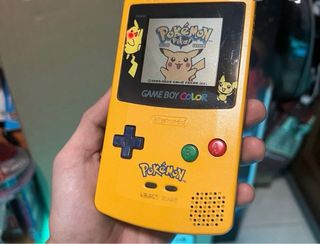 Game Boy Color Pikachu Edición Especial