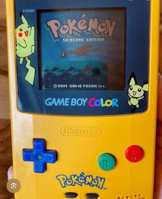 Game Boy Color Pikachu Edición Especial