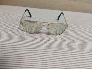 Gafas de Sol Polaroid Niña Doradas