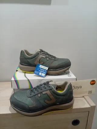 Zapatillas Joya Beige y Verde unisex nuevas