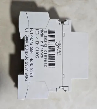 Contactor Merlin Gerin 3 polos/400V~ multi9 CT 25A