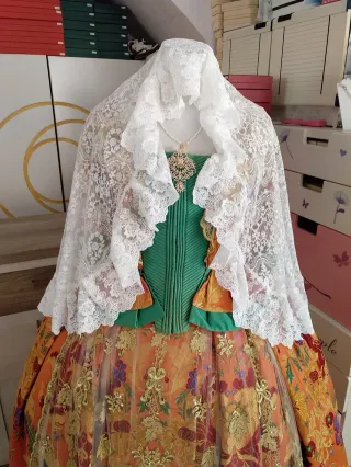 Mantilla Fallera Blanca Estrenar