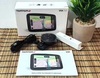 TomTom VIA 52 GPS ( Completo de Europa 2025 )
