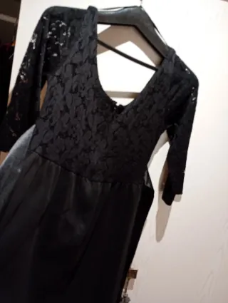 Vestido negro encaje manga 3/4