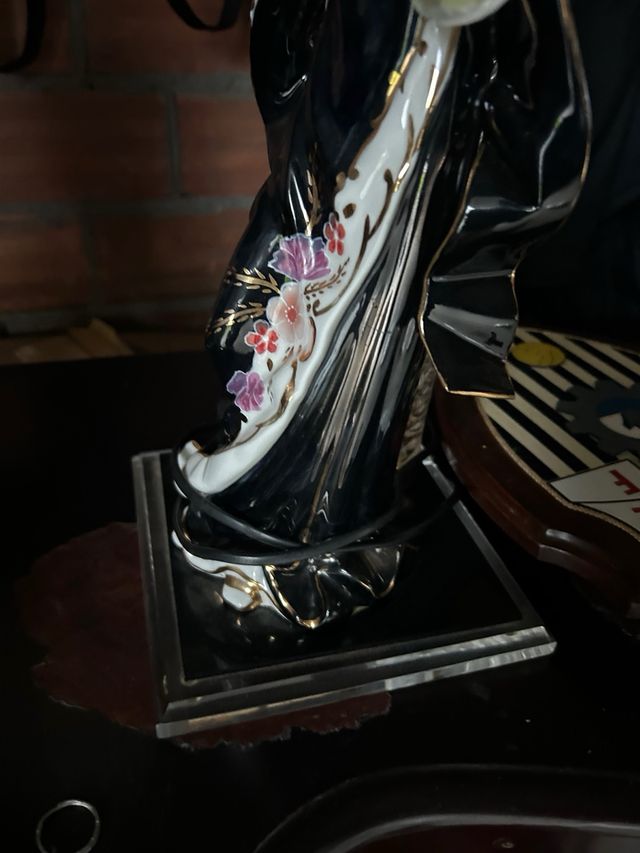 Lámpara de cerámica estilo oriental