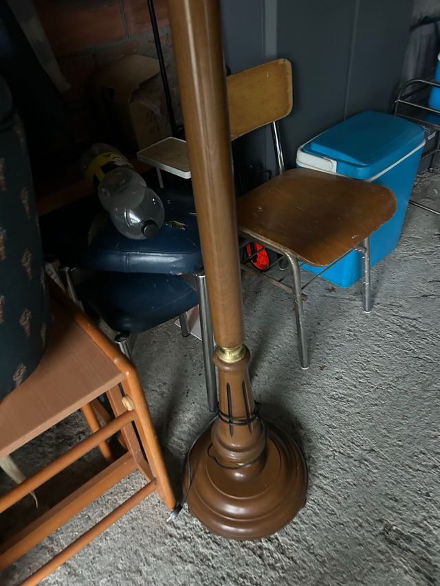 Lámpara de pie madera y tela