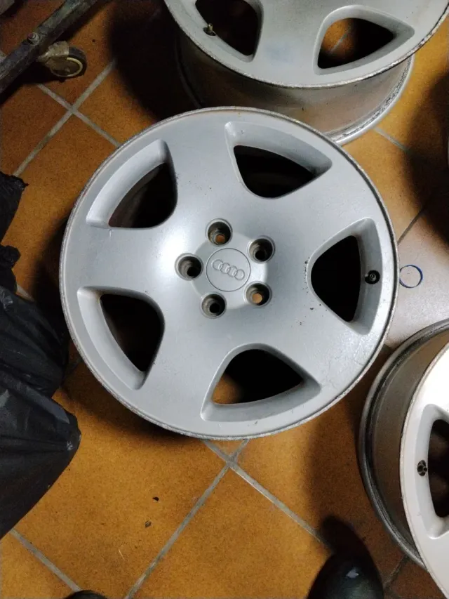 Llantas Parabol 5 radios