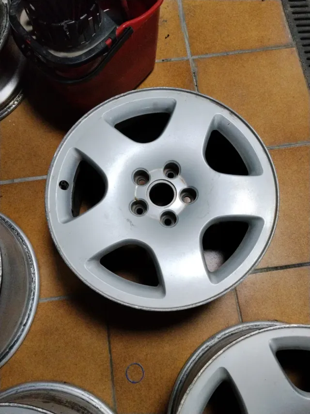 Llantas Parabol 5 radios