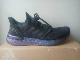 Adidas Ultraboost T 44.5 Hombre Negro/Morado