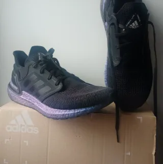 Adidas Ultraboost T 44.5 Hombre Negro/Morado