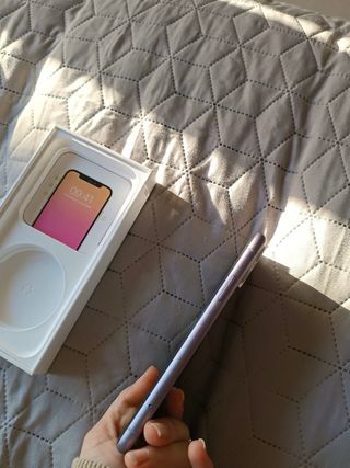 iPhone 11 64GB viola in perfetto stato