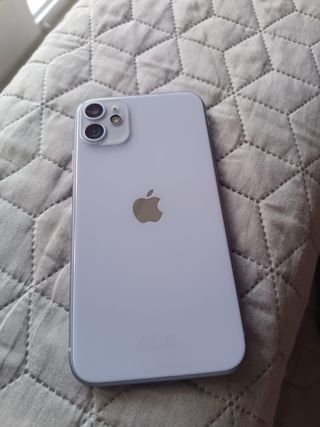 iPhone 11 64GB viola in perfetto stato