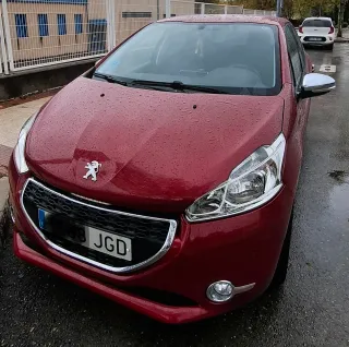 Peugeot 208 2015