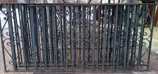 Barandilla de hierro forjado.