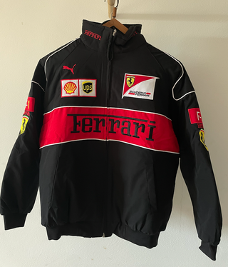 Chaqueta Bomber Ferrari F1 Negra Roja Bordada