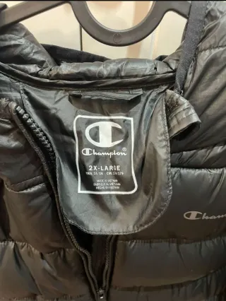 Cazadora Champion Negra