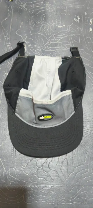 Gorra Nike Air Max Negra y Gris