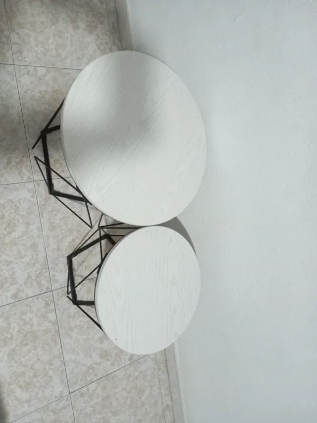 Mesas auxiliares modernas (2 unidades)