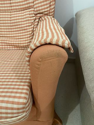 Sillón de tela estampado vichy