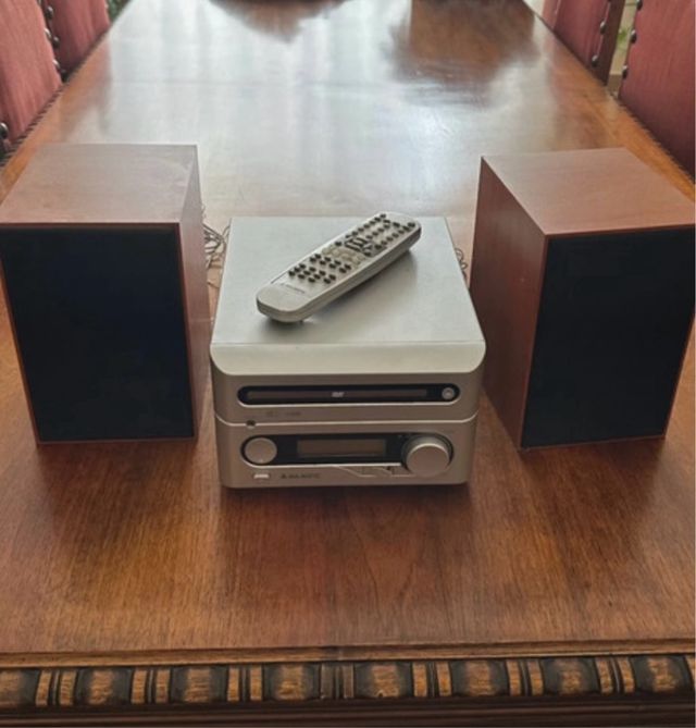 Stereo CD con telecomando