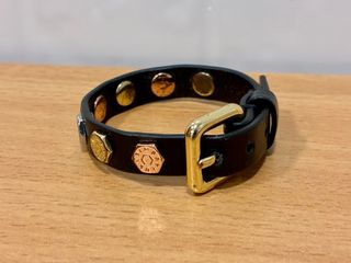 Pulsera Bimba y Lola cuero negro con tachuelas