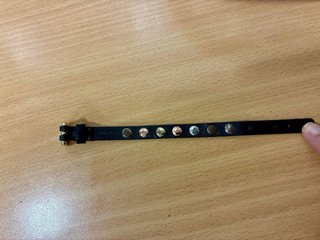 Pulsera Bimba y Lola cuero negro con tachuelas