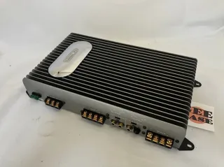 Etapa de potencia Nakamichi y subwofer Hertz