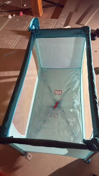 Cuna de viaje con colchón