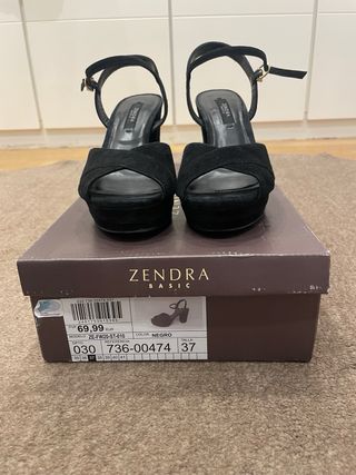 Sandalias tacón ante negro Zendra talla 37