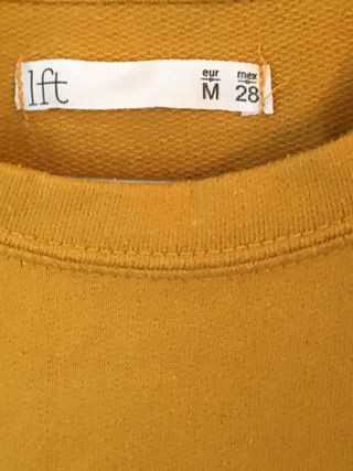 Sudadera mostaza IT'S NEVER TOO LATE