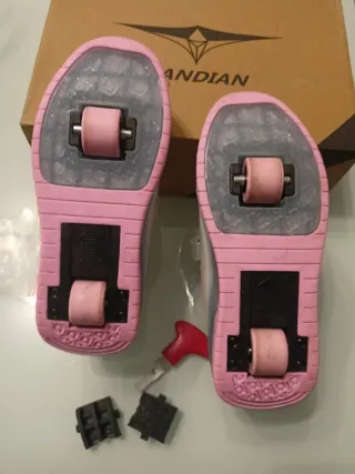 Scarpe bambina luci led e pattini n.34