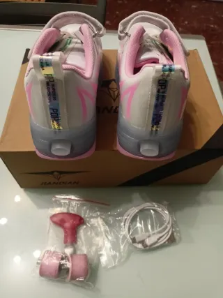 Scarpe bambina luci led e pattini n.34