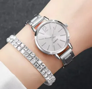 Reloj de pulsera plateado