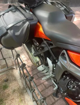 BMW K1300S Naranja