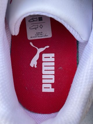 Zapatillas Puma Blancas y Rojas
