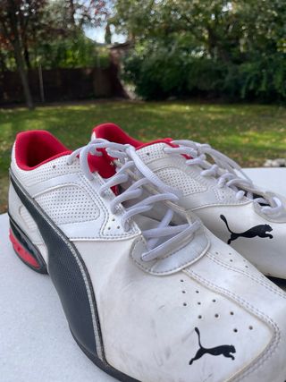 Zapatillas Puma Blancas y Rojas