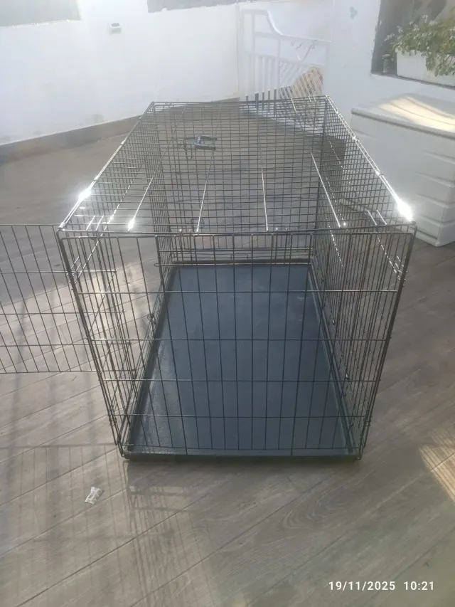 Jaula para mascotas negra