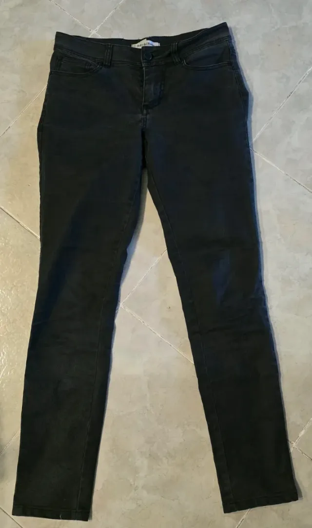 Pantalón pitillo negro mujer