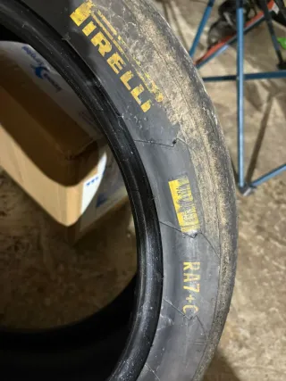 2 neumáticos Pirelli Blandas en 18