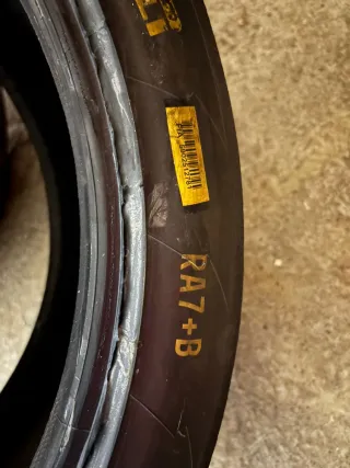 2 neumáticos Pirelli Blandas en 18