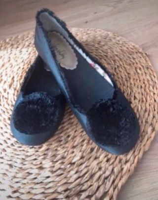 Bailarinas raso pompón negro T.40