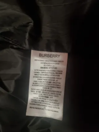 Abrigo Burberry Negro