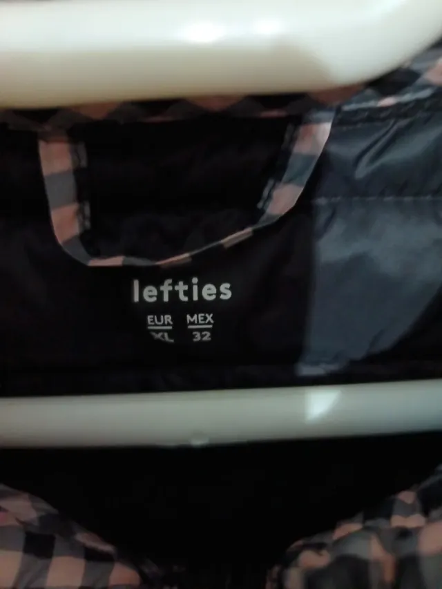 Chaqueta Lefties acolchada cuadros Talla 42