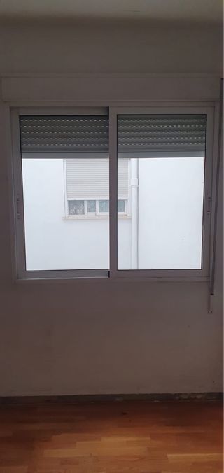 Ventana de aluminio