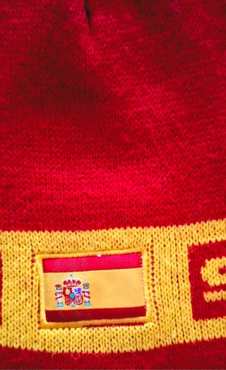 Berretto invernale SPAGNA rosso e giallo