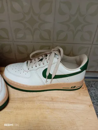 Zapatillas Nike Air Force 1 Blancas y Verdes