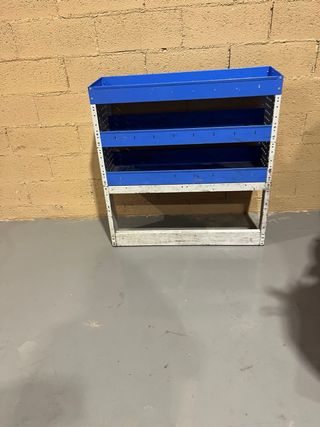 armario para organizar herramienta en furgoneta