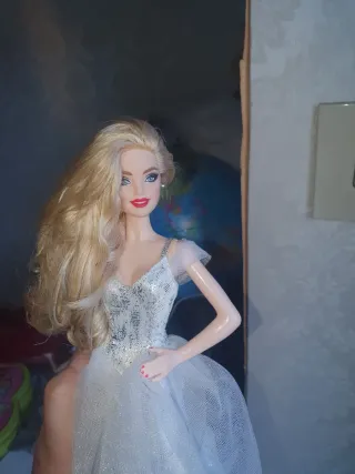 Barbie con vestito da sera